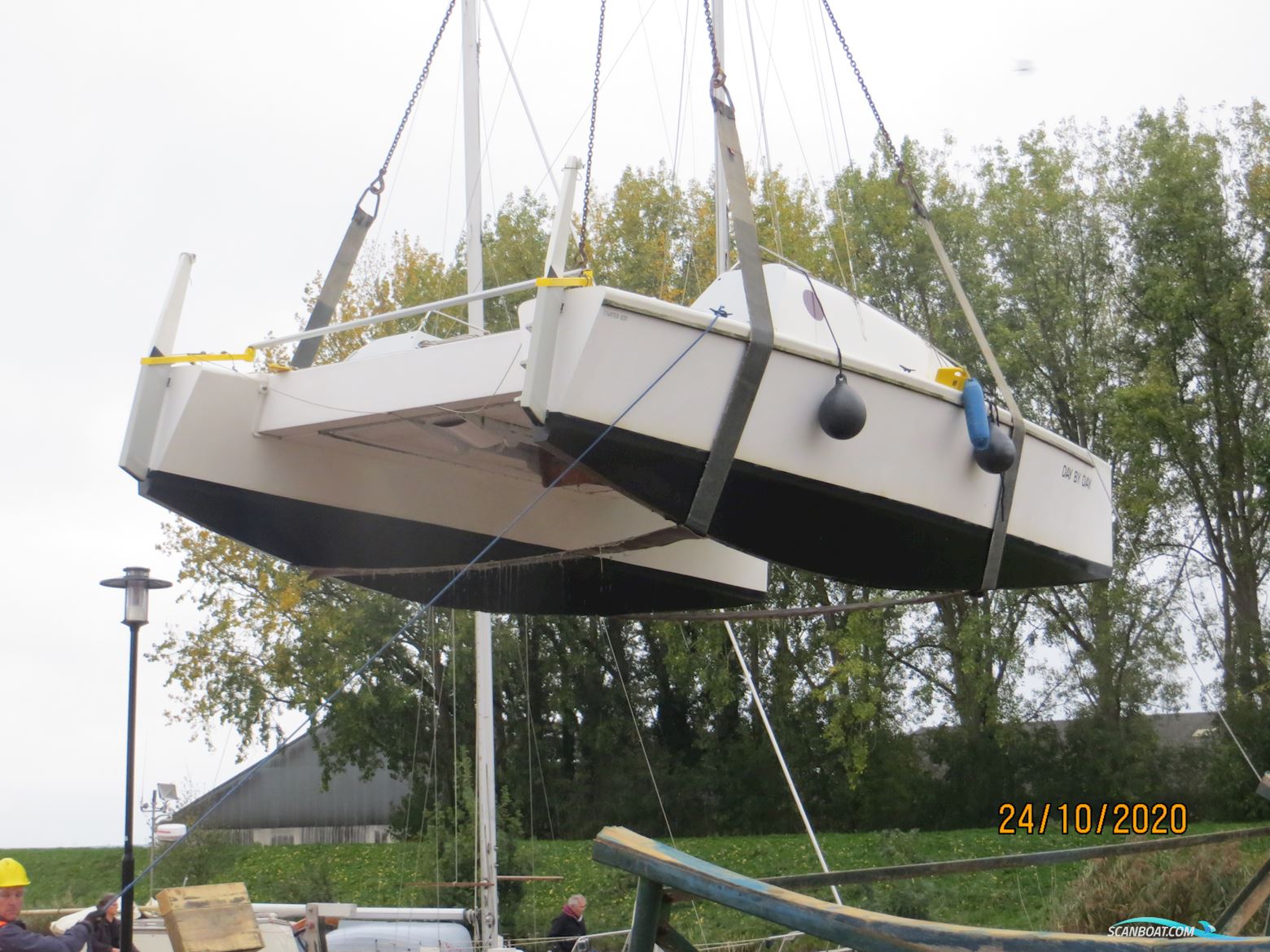 Amateur Starter 800 Catamaran