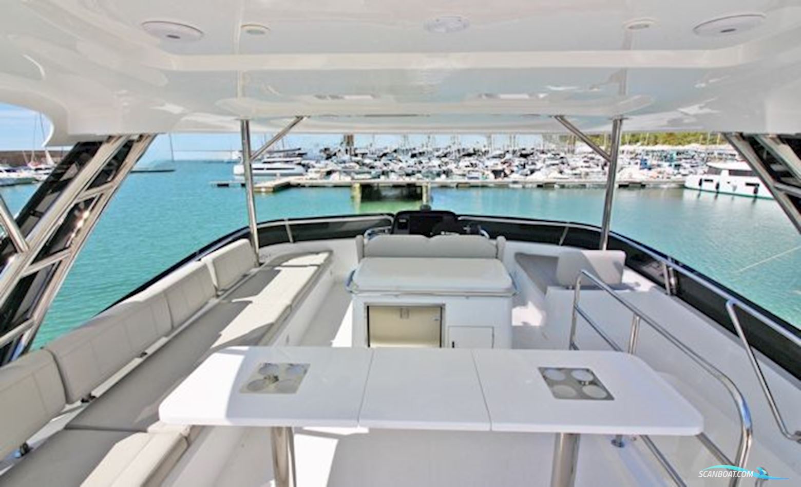 Aquila 42 Owner´s version