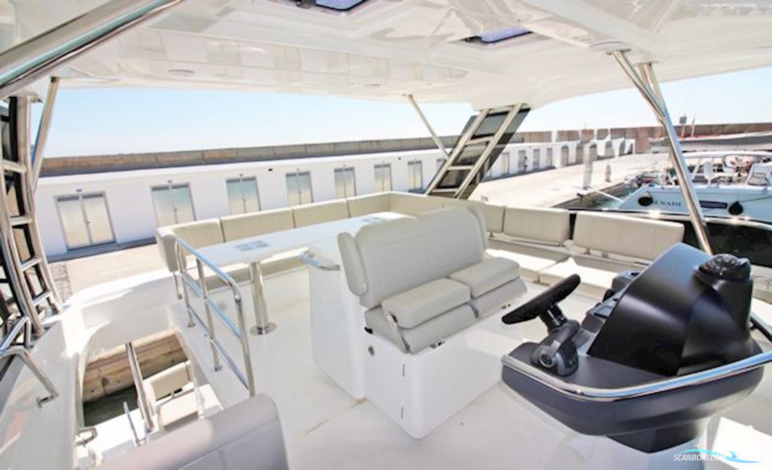 Aquila 42 Owner´s version