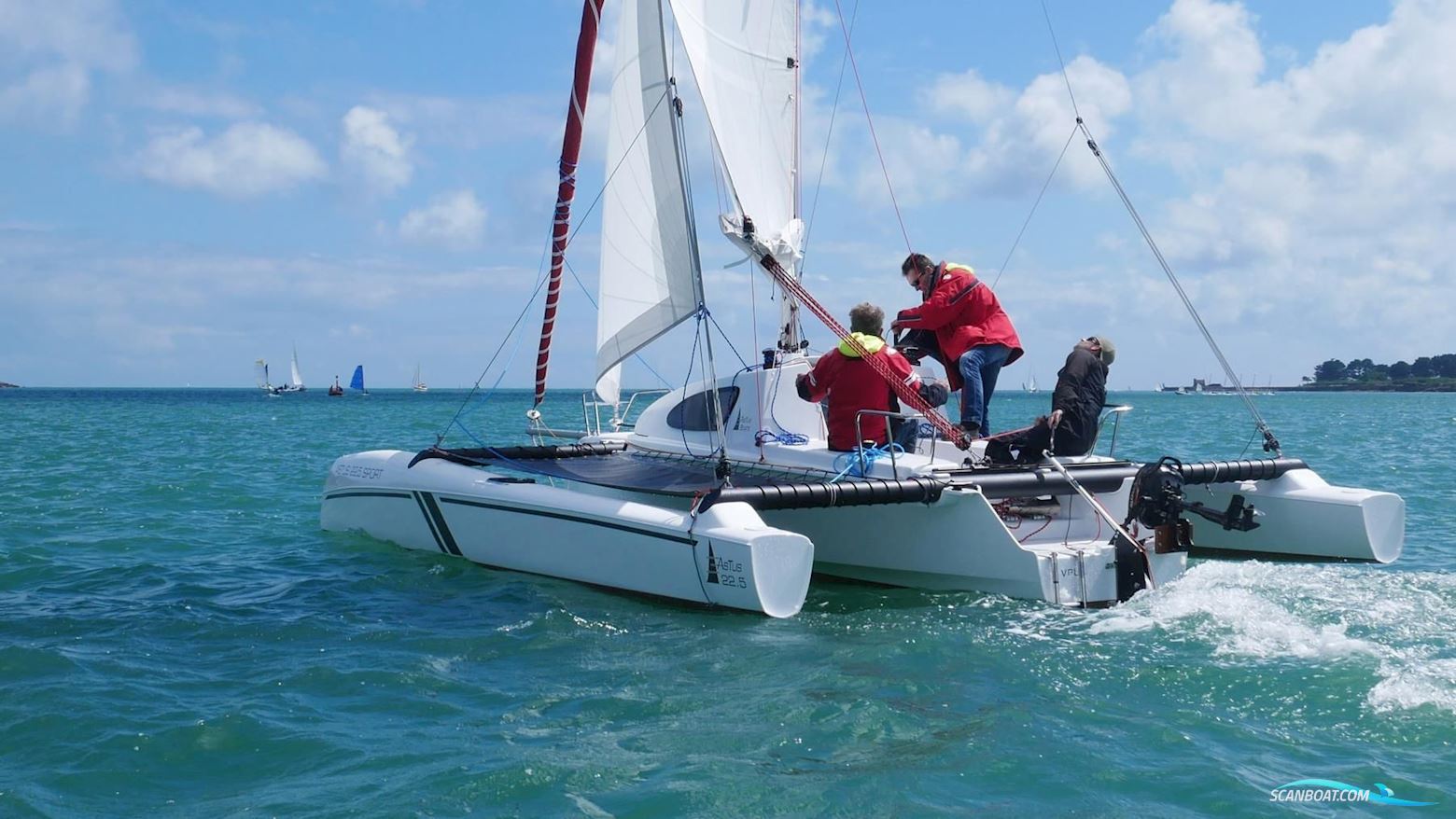 Astus 22.5 Trimaran
