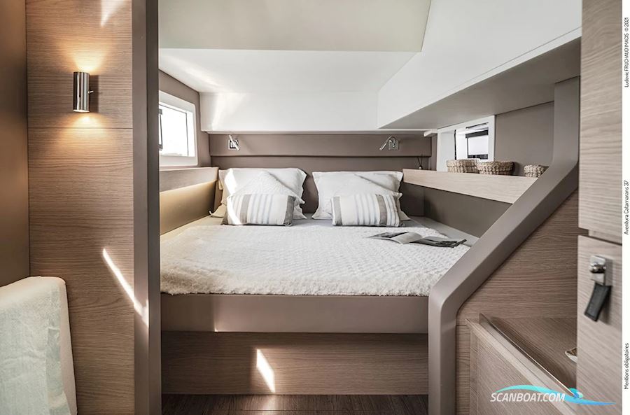 AVENTURA 37 EXPLORER