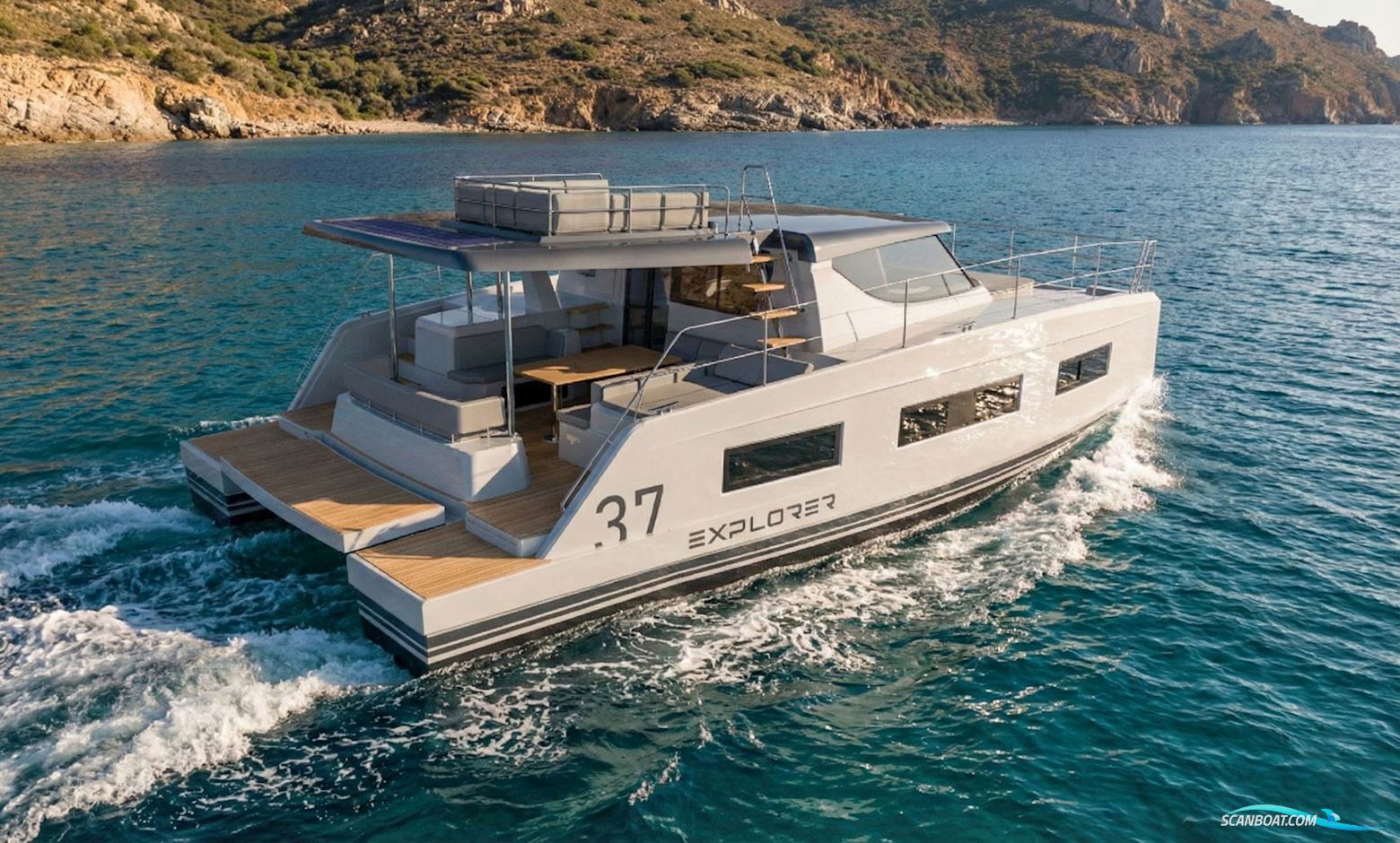 Aventura 37 Explorer