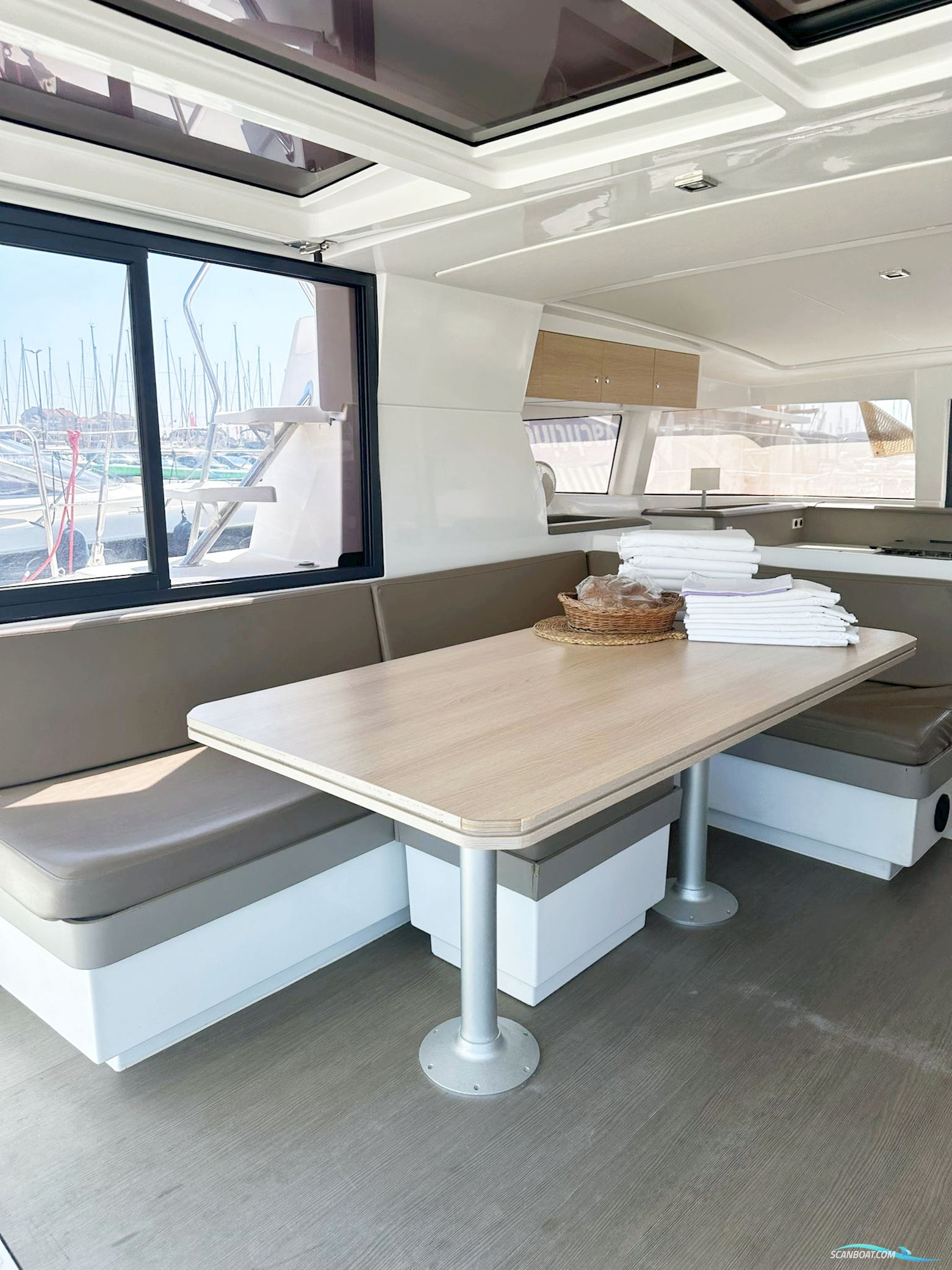 Bali 4.1 2x40hp Yanmar diesel