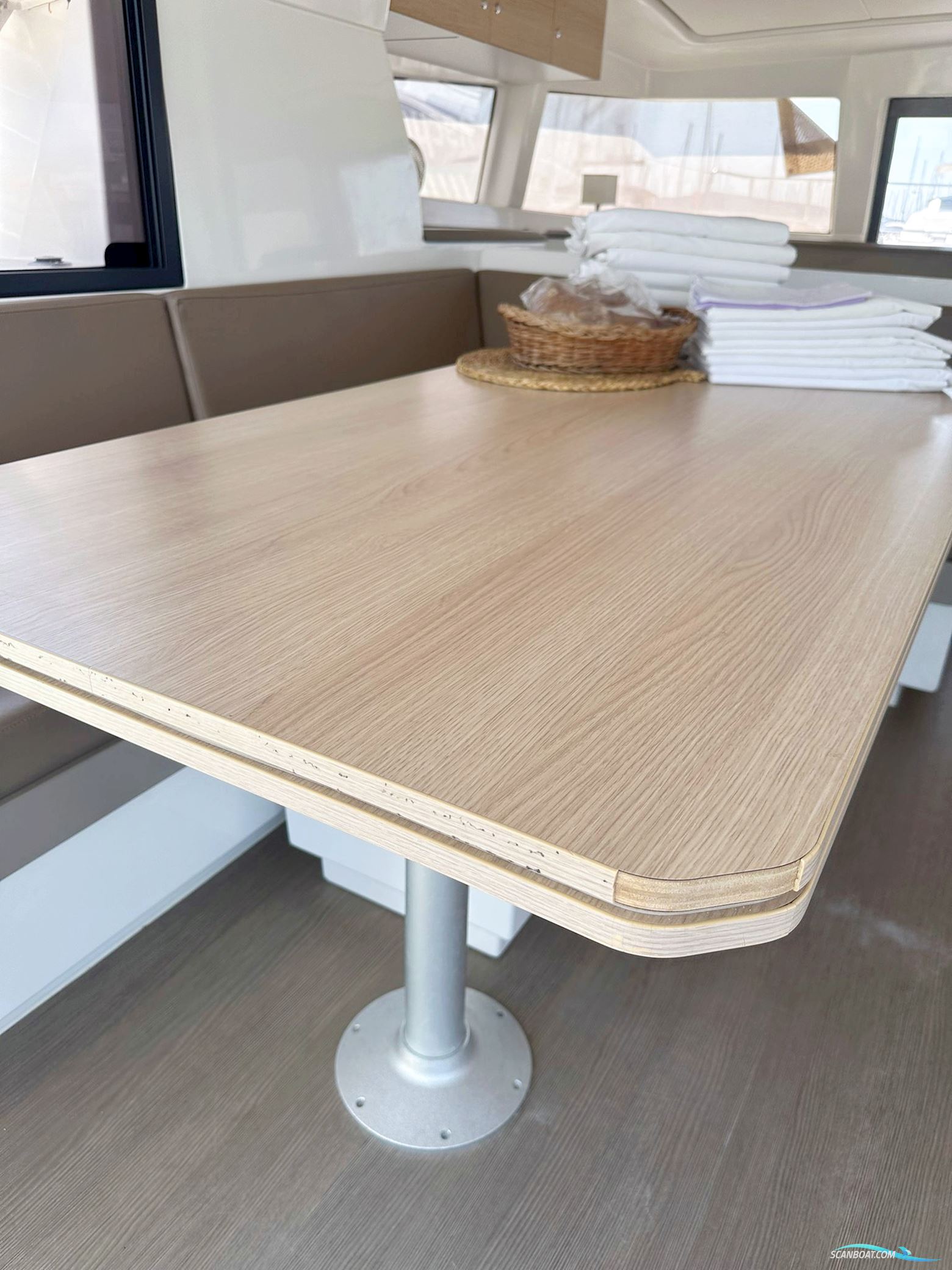 Bali 4.1 2x40hp Yanmar diesel