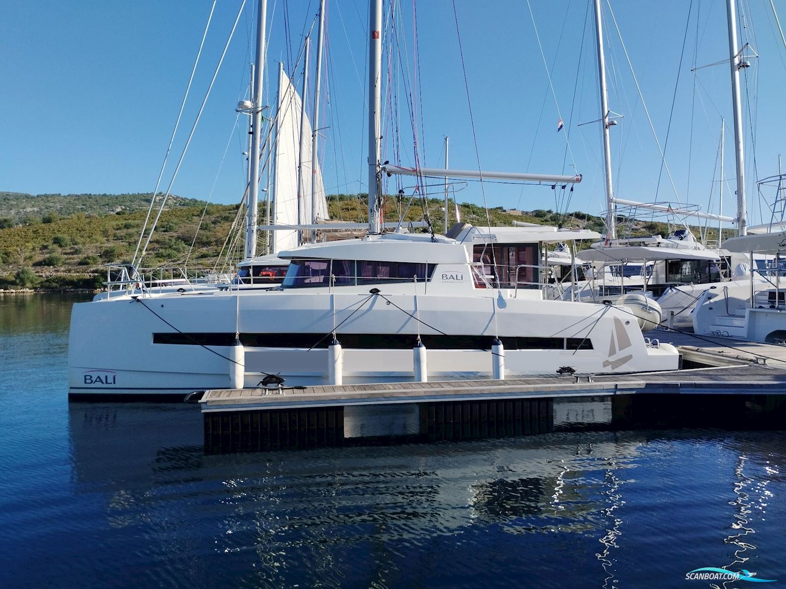 Bali Catamarans Bali 4.0 Catana Mehrrumpfboot 2018, mit Volvo Penta D2 motor, Kroatien