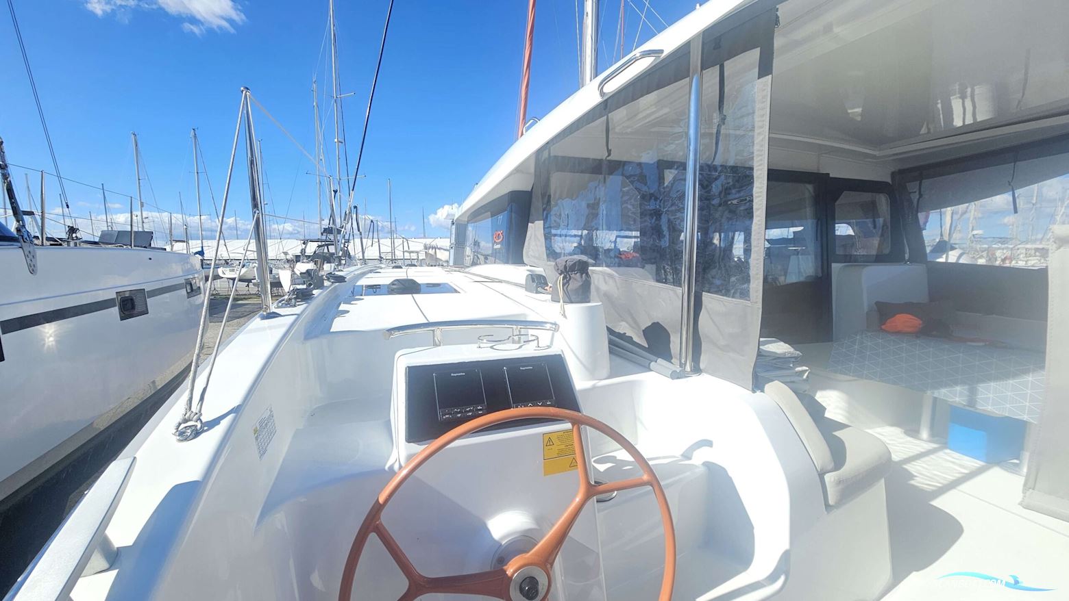Beneteau Excess 11