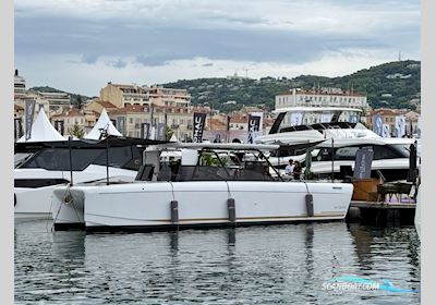 Canados Heritage 36 Mehrrumpfboot 2026, mit Mercury Verado V8 4-Temps – 250 ch motor, Italien
