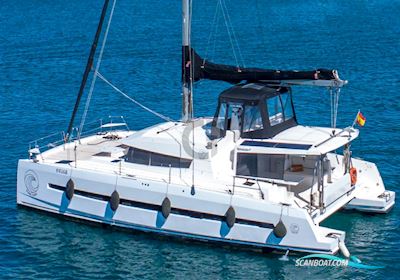 Catana Bali 4.5 Mehrrumpfboot 2015, mit Nanni 4.50 motor, Spanien