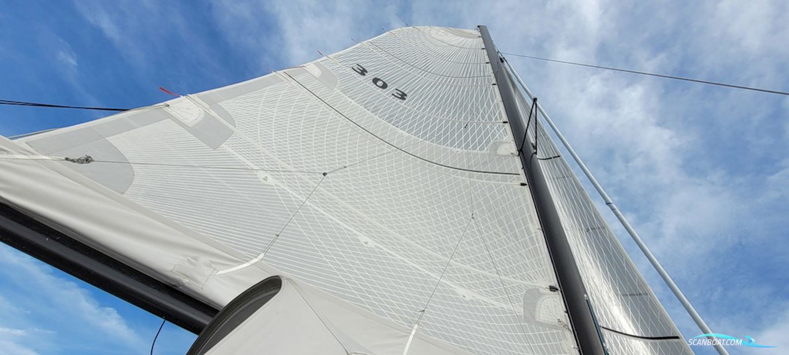 Corsair 36 folding trimaran