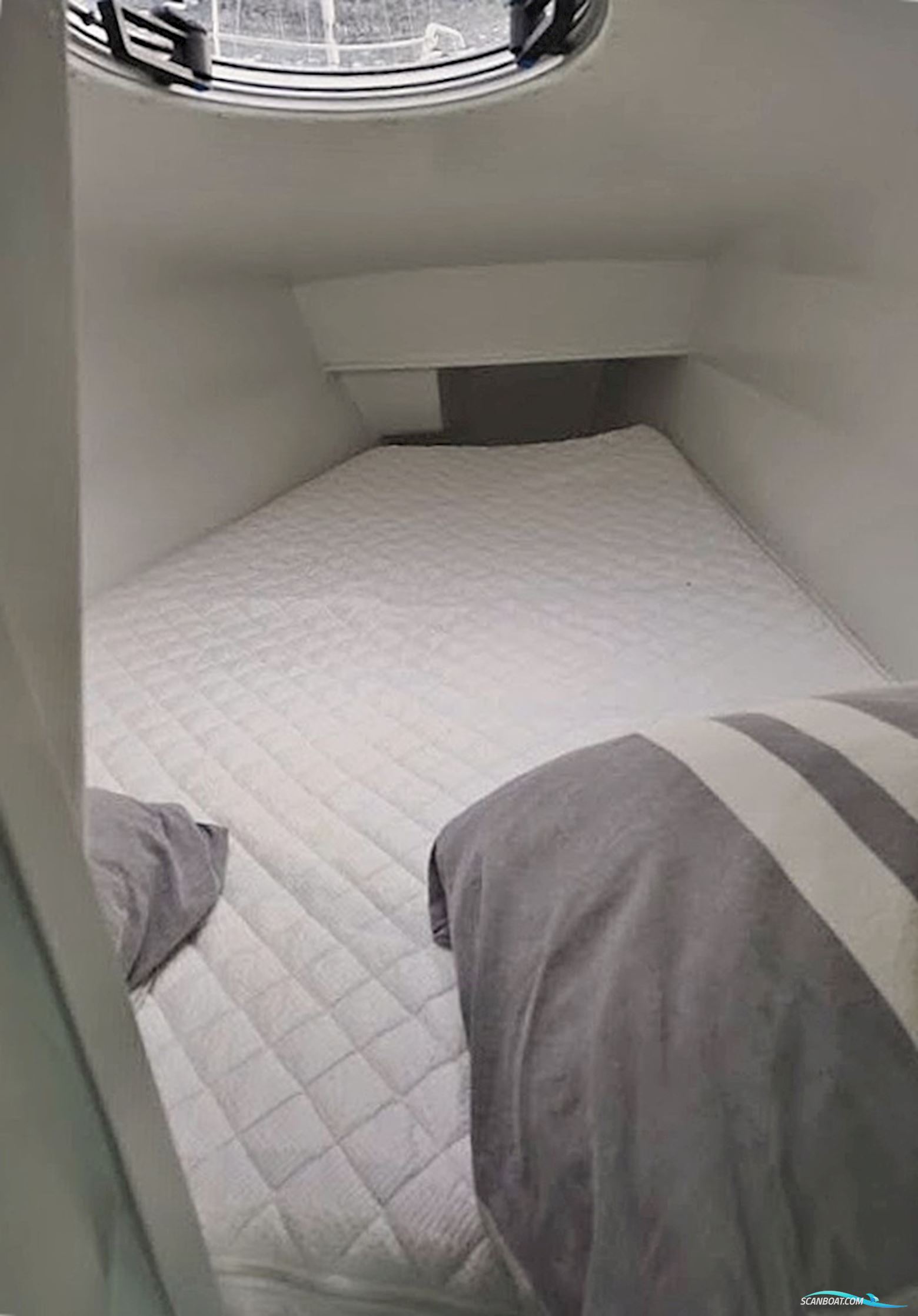 Farrier F34-R folding trimaran