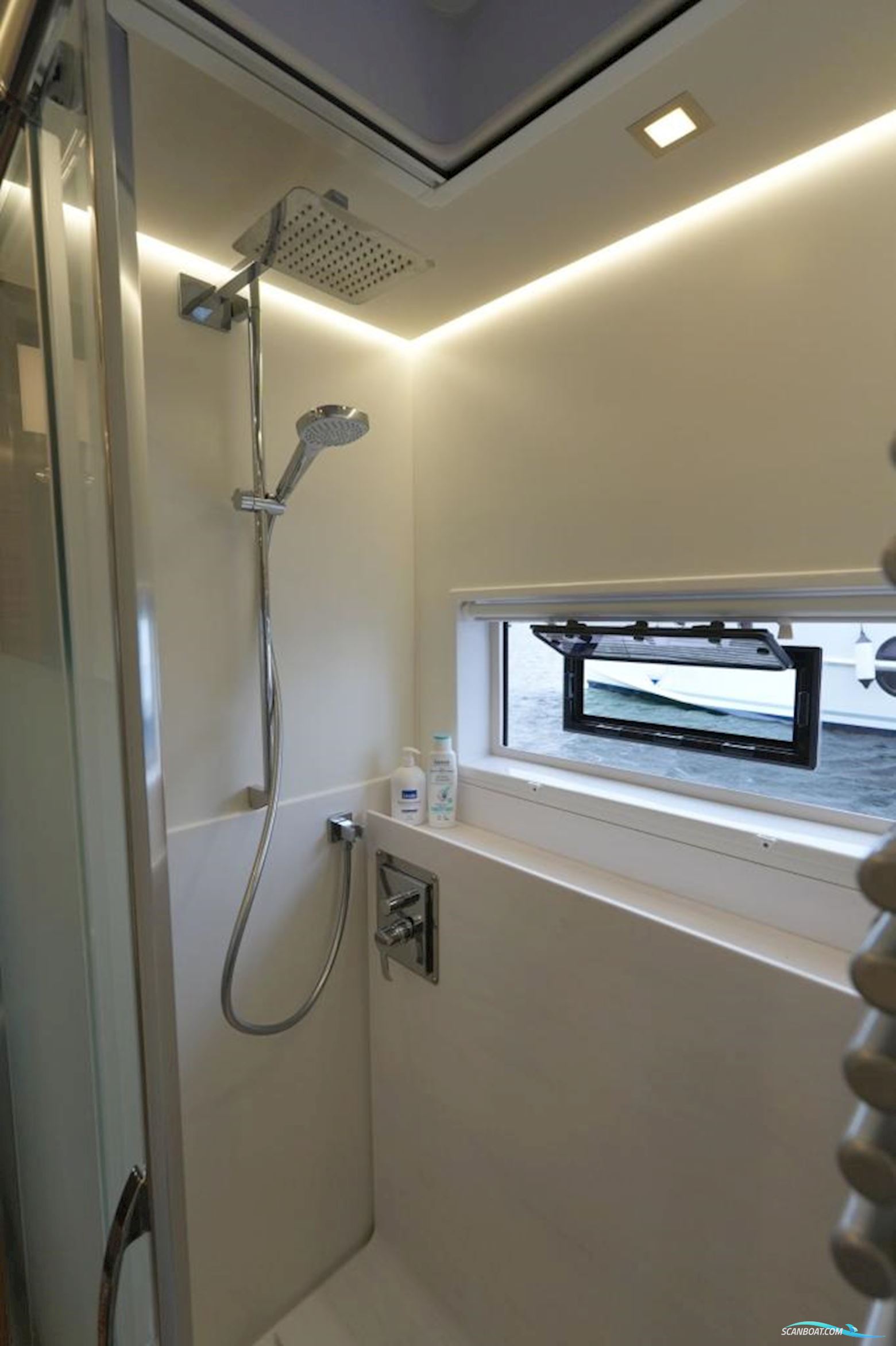 Fountaine Pajot Alegria 67