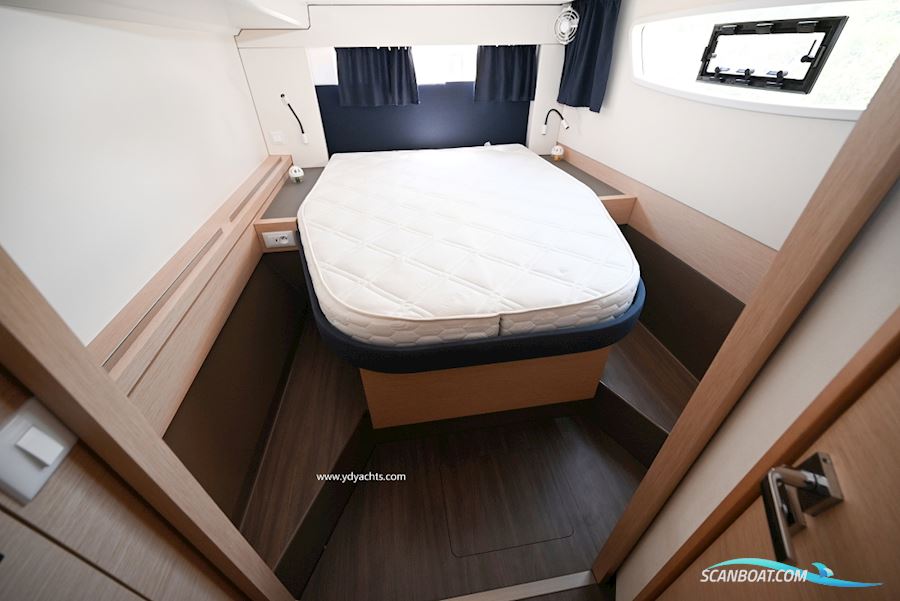 Fountaine Pajot Astrea 42
