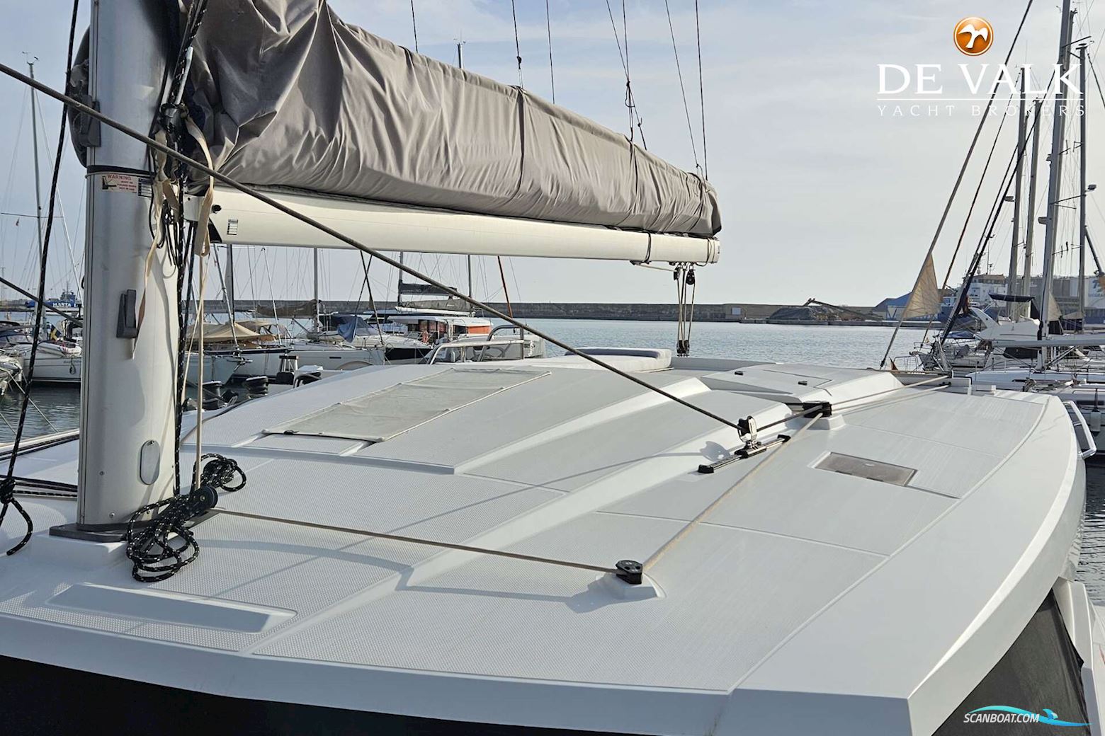 Fountaine Pajot Astrea 42