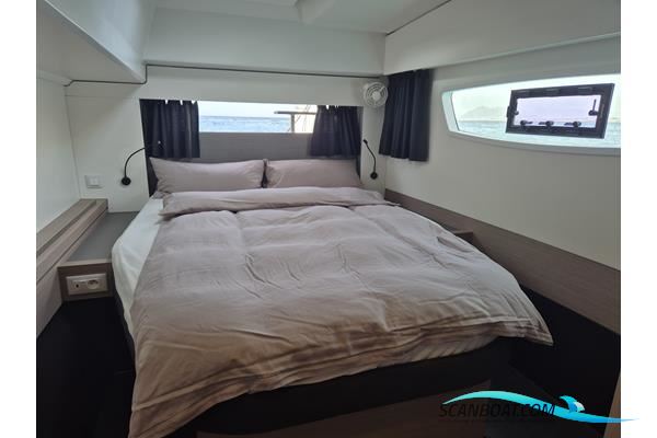 Fountaine Pajot Astrea 42