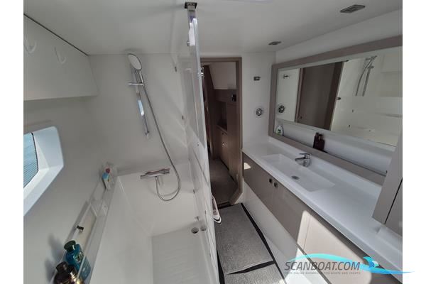 Fountaine Pajot Astrea 42