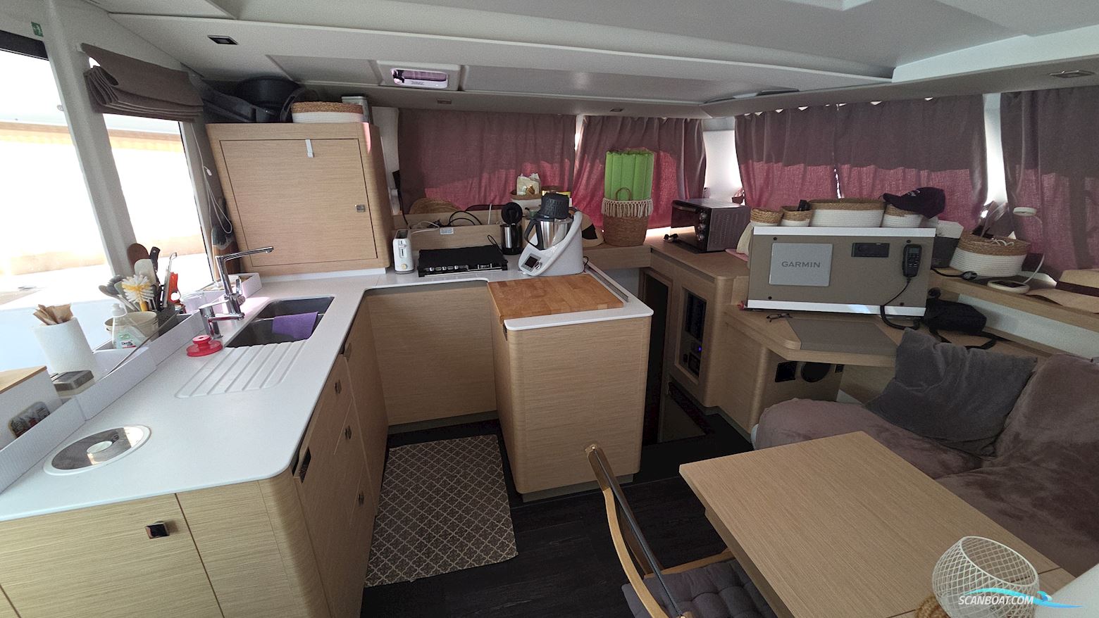 Fountaine Pajot Astrea 42