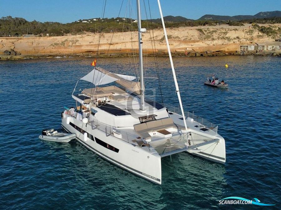 Fountaine Pajot Aura 51