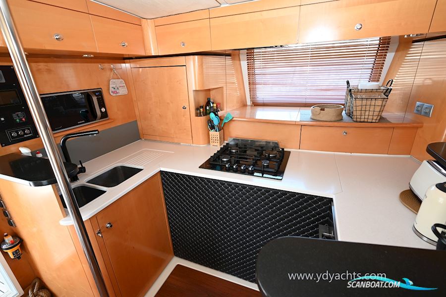 Fountaine Pajot Cumberland 46