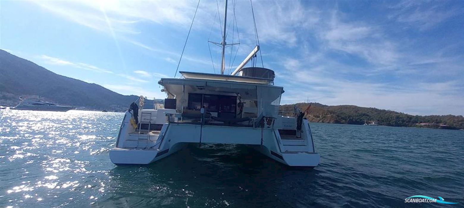 Fountaine Pajot Helia 44