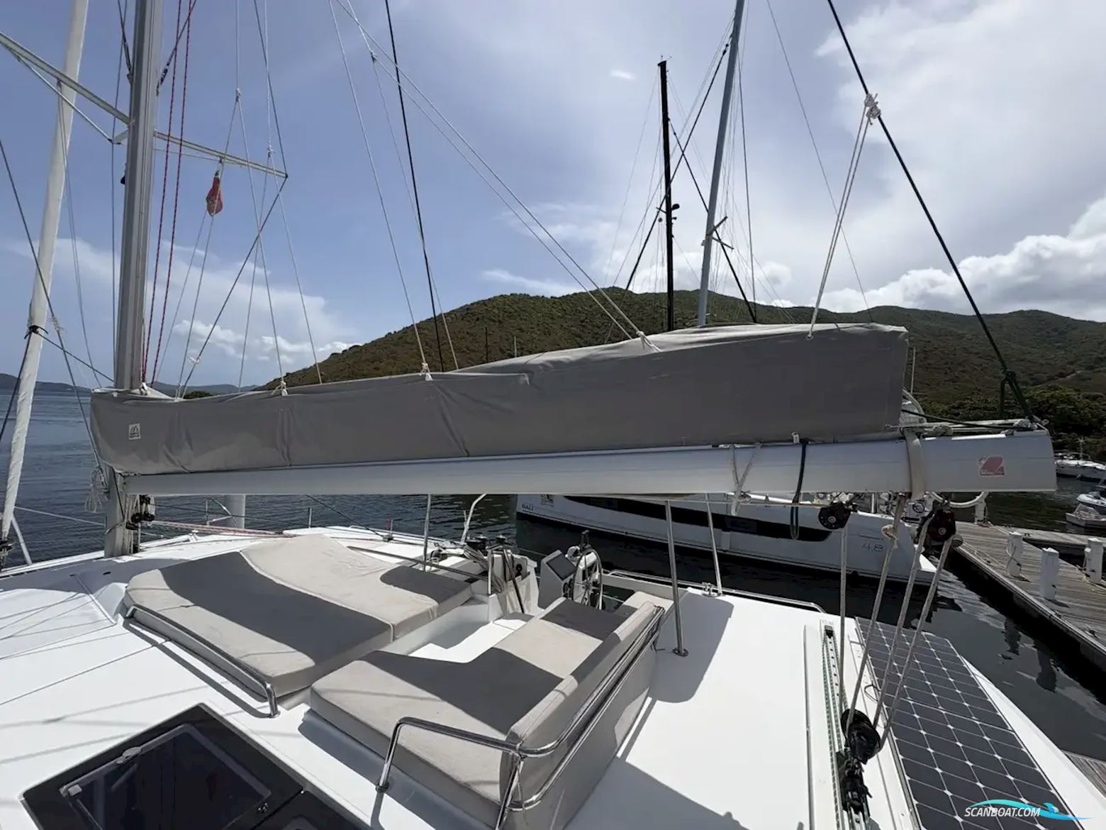 Fountaine Pajot Helia 44