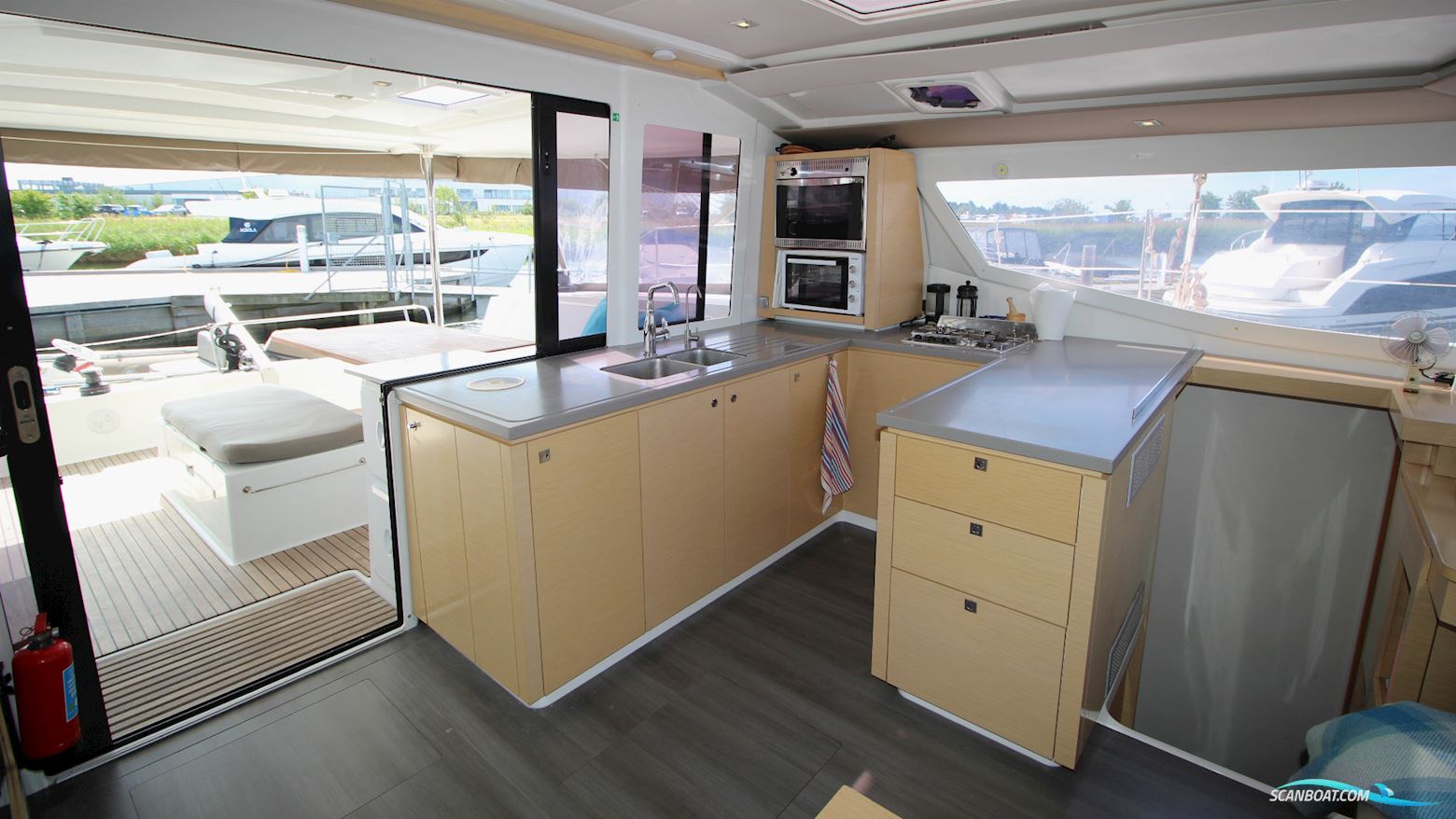 Fountaine Pajot Helia 44