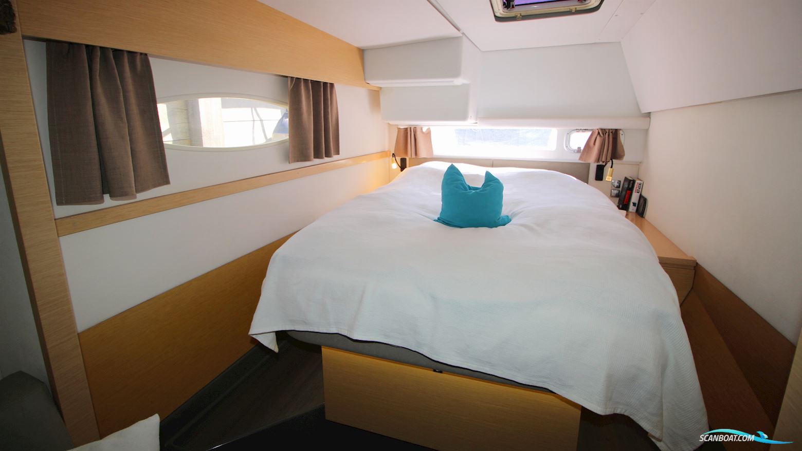 Fountaine Pajot Helia 44
