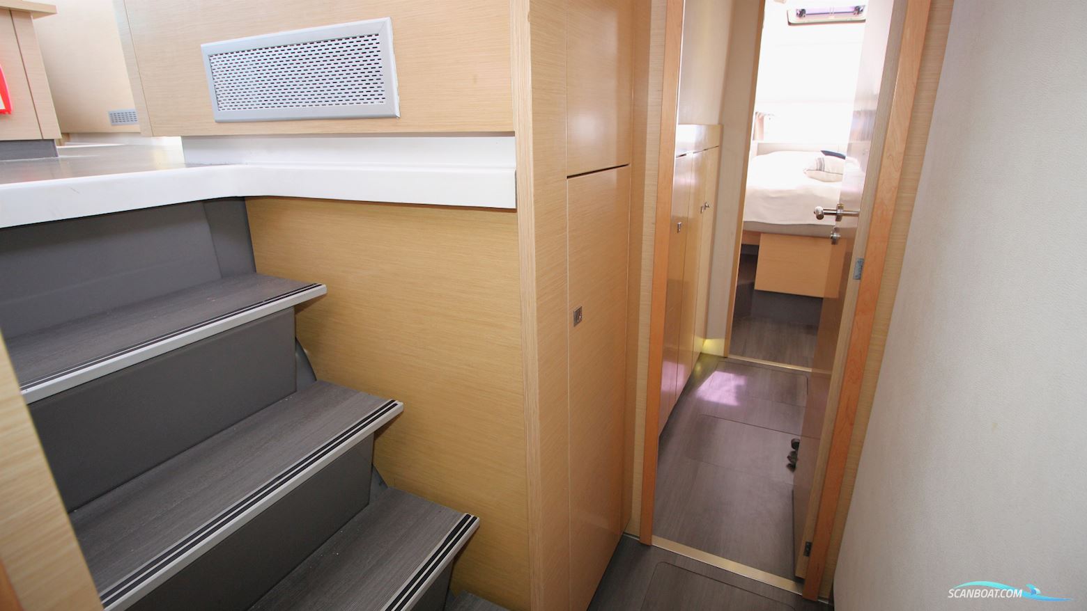 Fountaine Pajot Helia 44