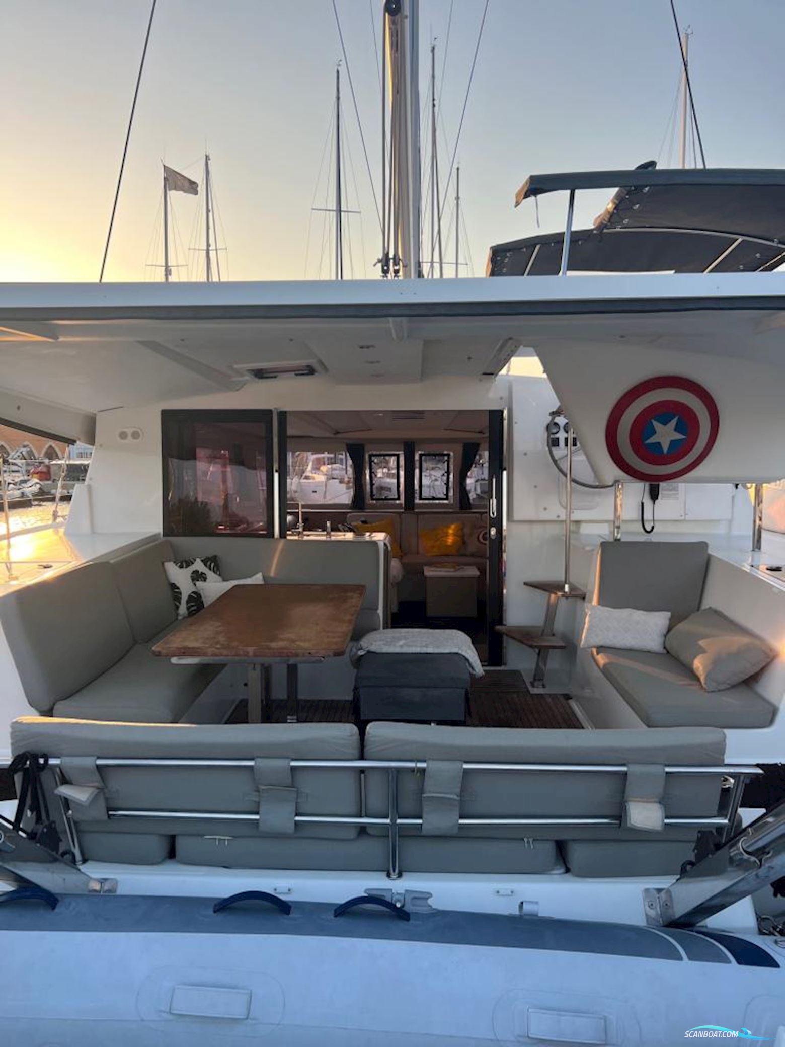 Fountaine Pajot Isla 40