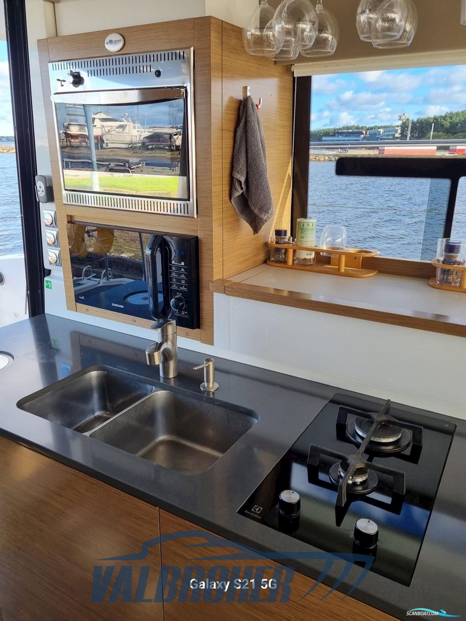 Fountaine Pajot Pajot 37