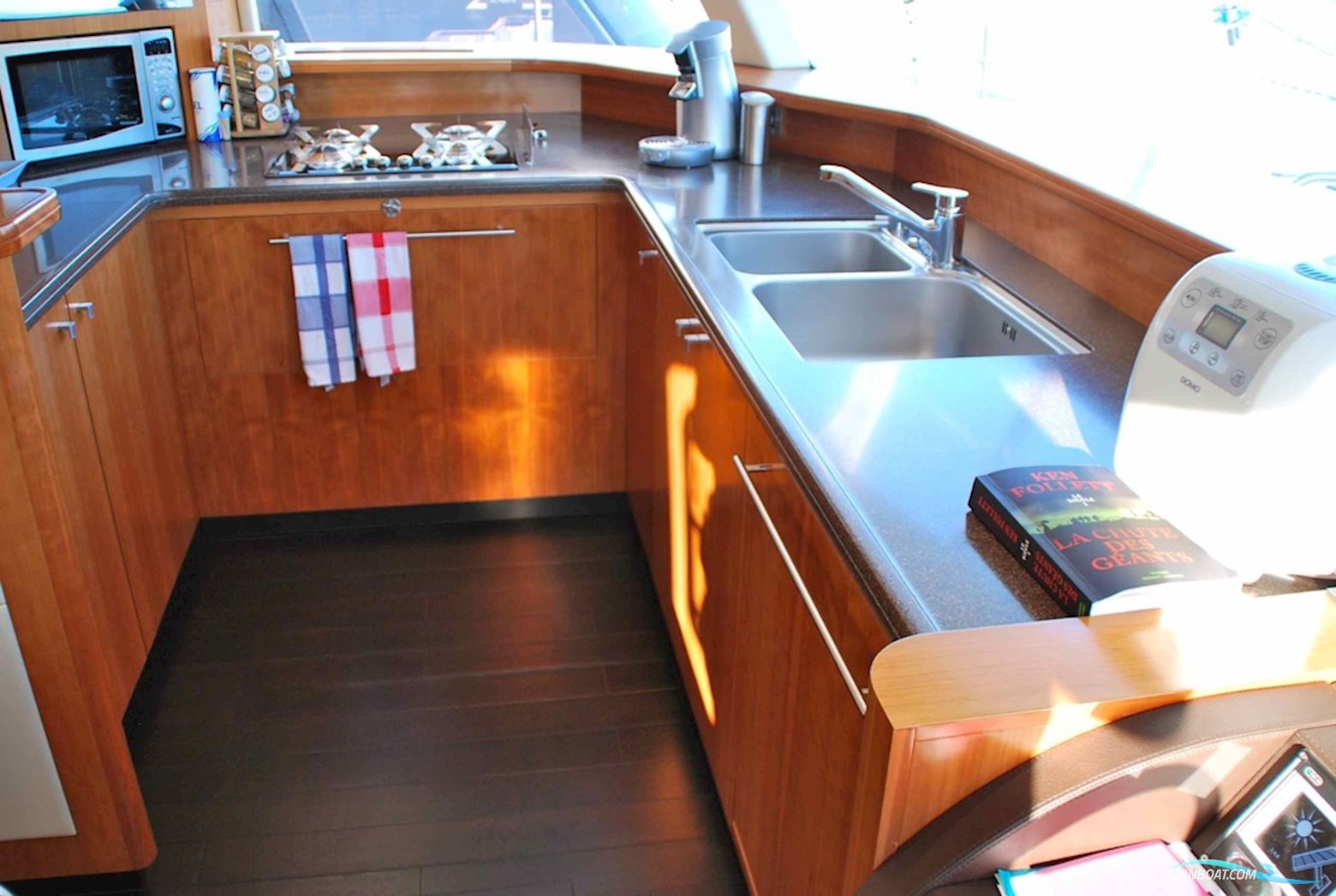 Fountaine Pajot Queensland 55
