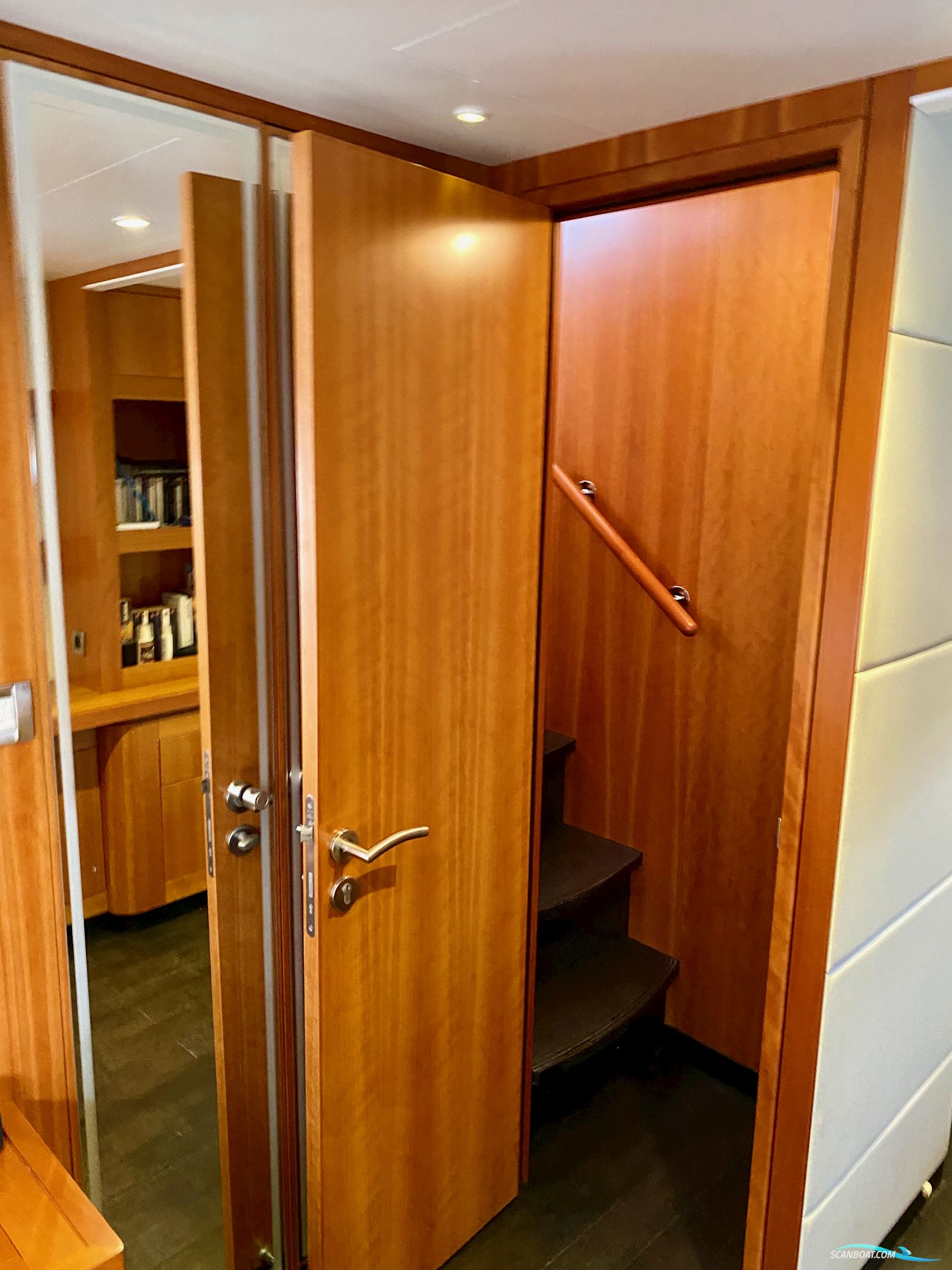 Fountaine Pajot Queensland 55