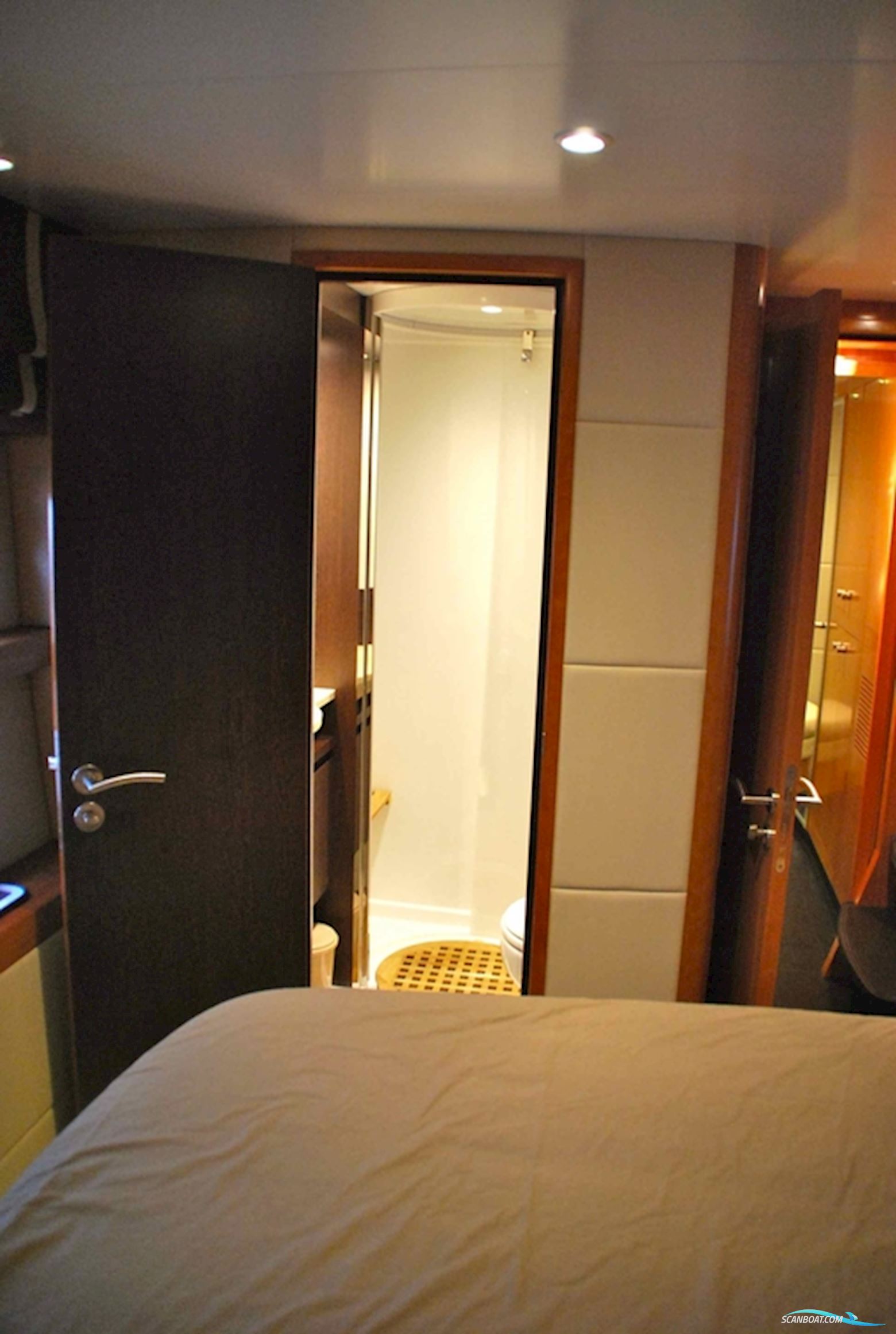 Fountaine Pajot Queensland 55