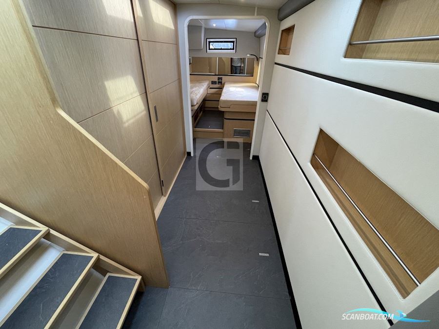 Ice Yachts ICE CAT 61