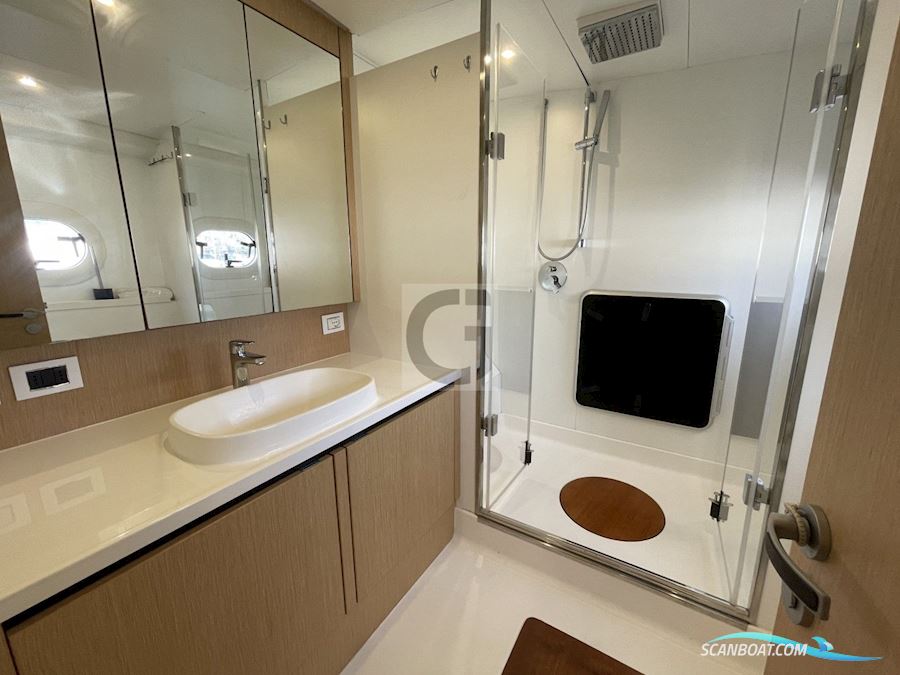 Ice Yachts ICE CAT 61