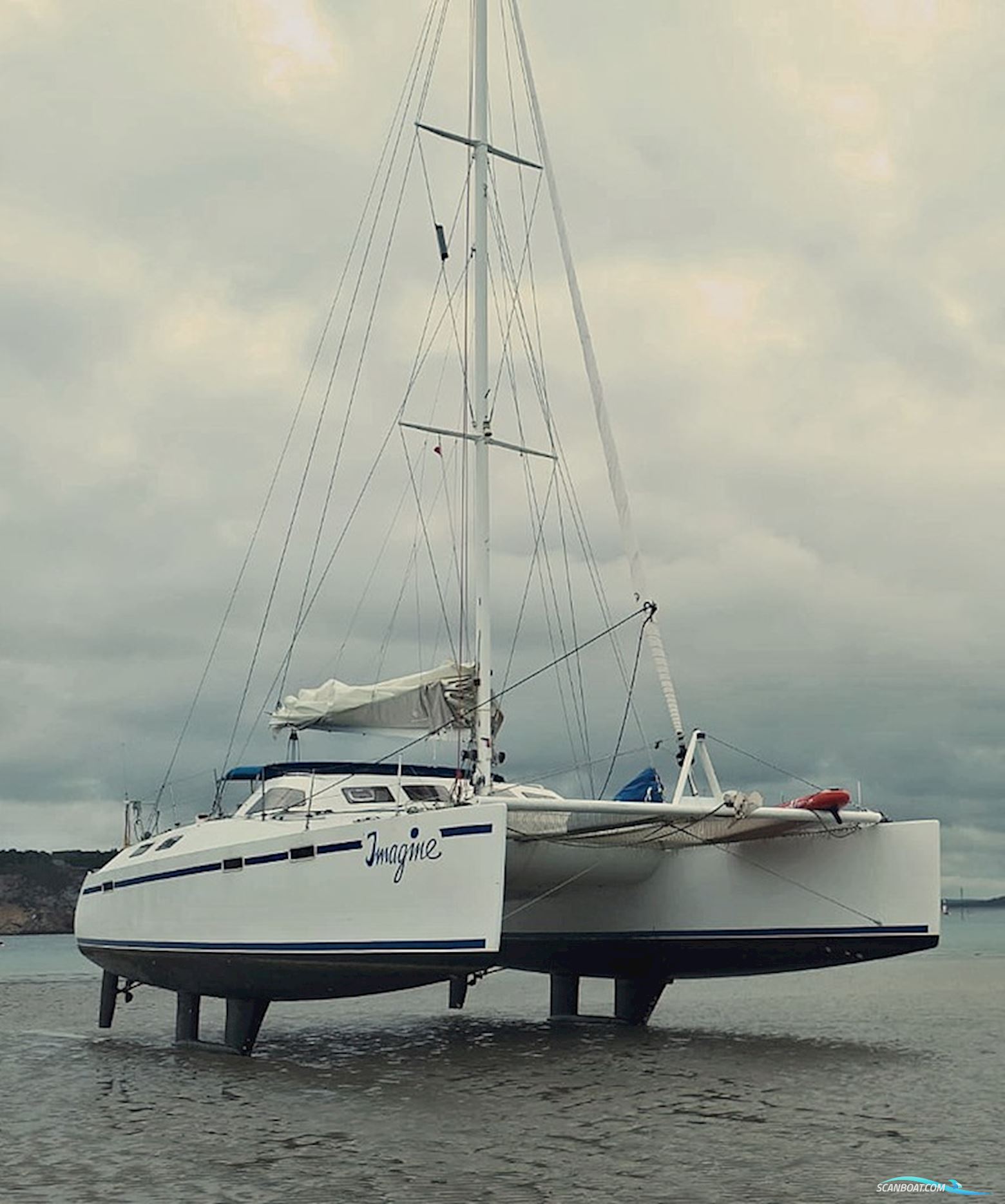 Kurt Hughes KH 14 Catamaran