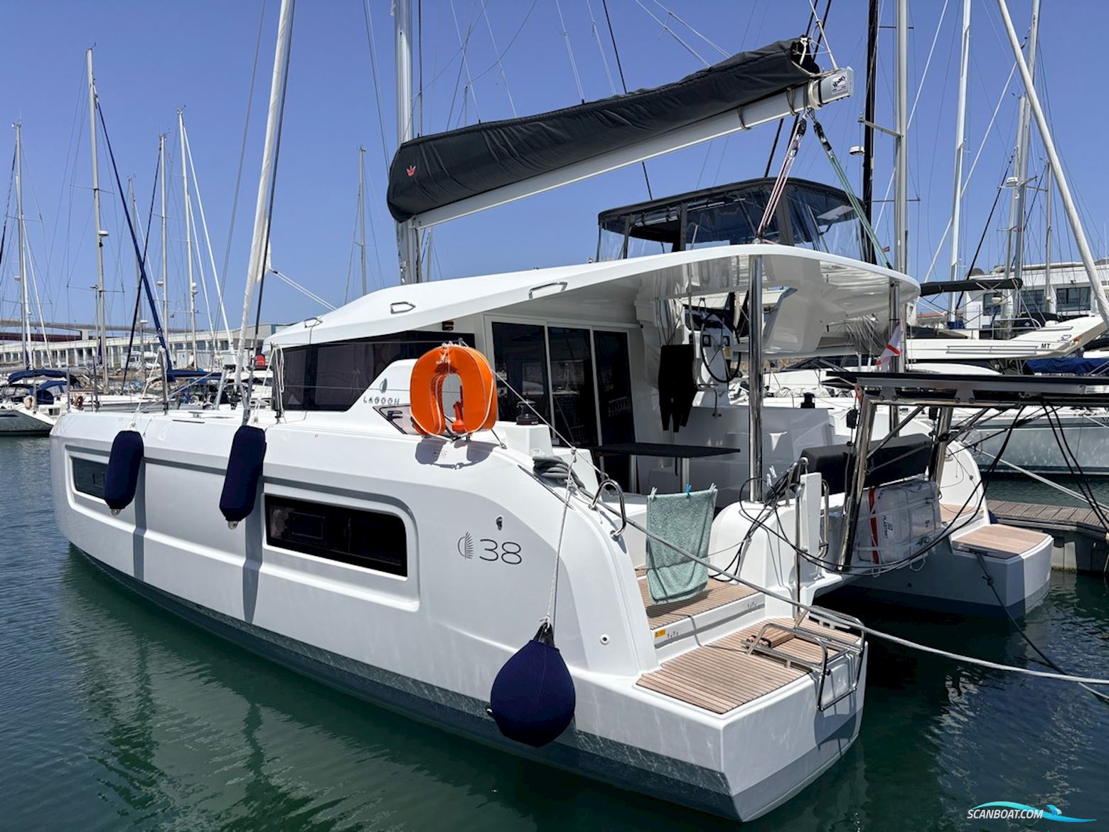 Lagoon 38