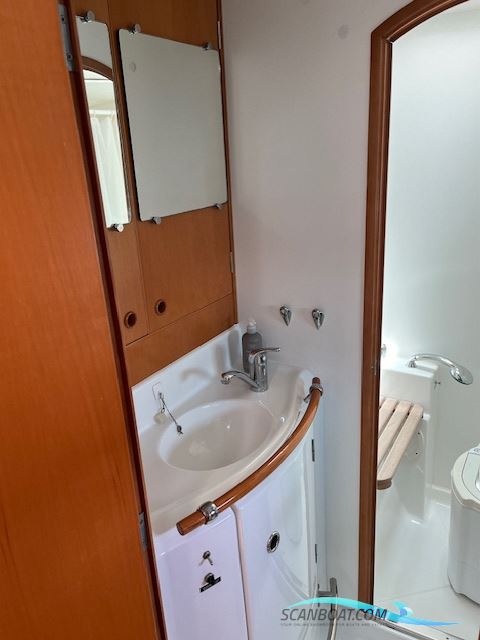 Lagoon 380 Owners Version