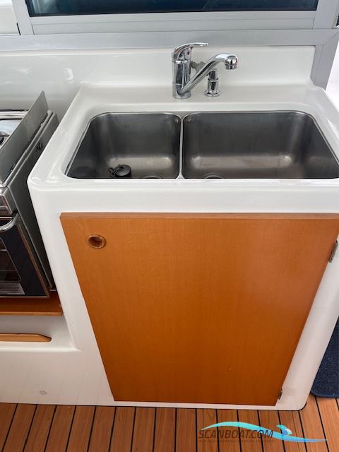 Lagoon 380 S2 (Owners Version)