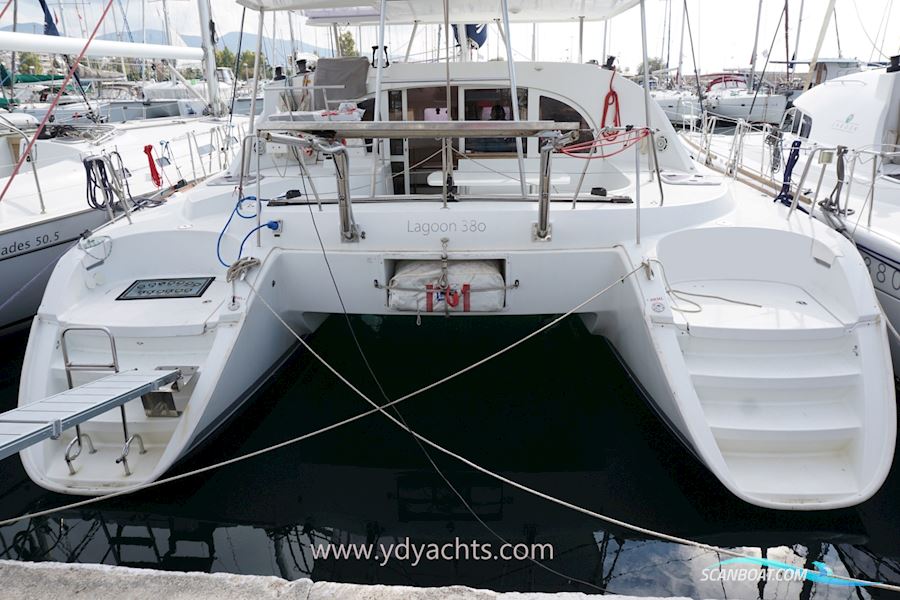 Lagoon 380 S2