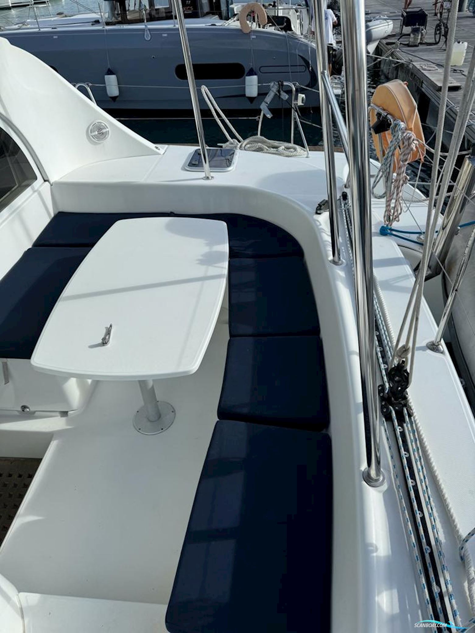 Lagoon 380