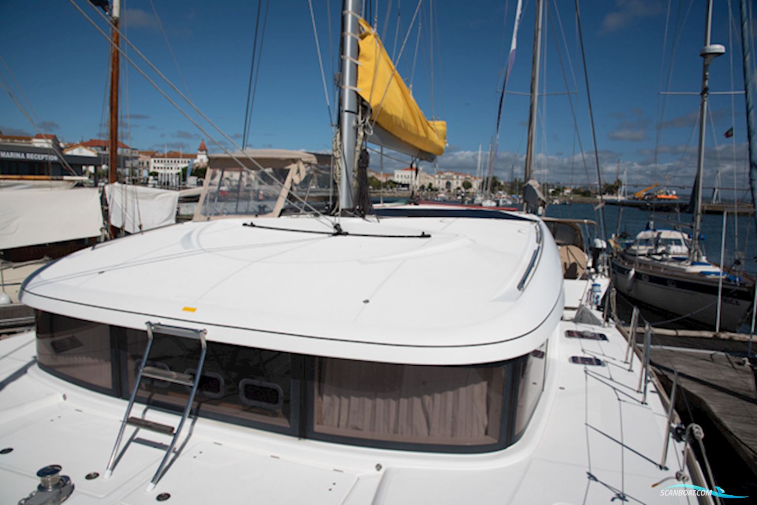 Lagoon 39