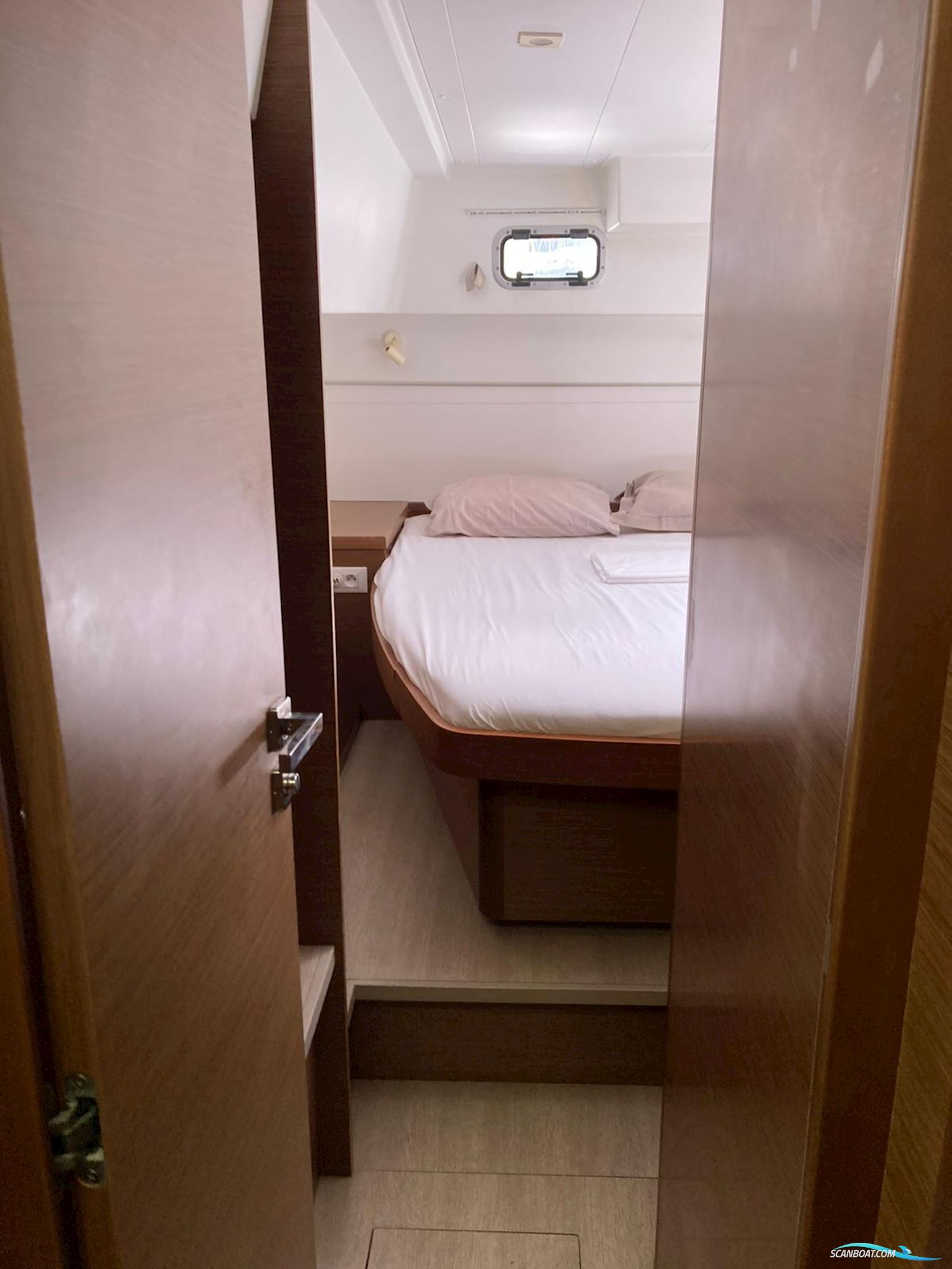 Lagoon 40