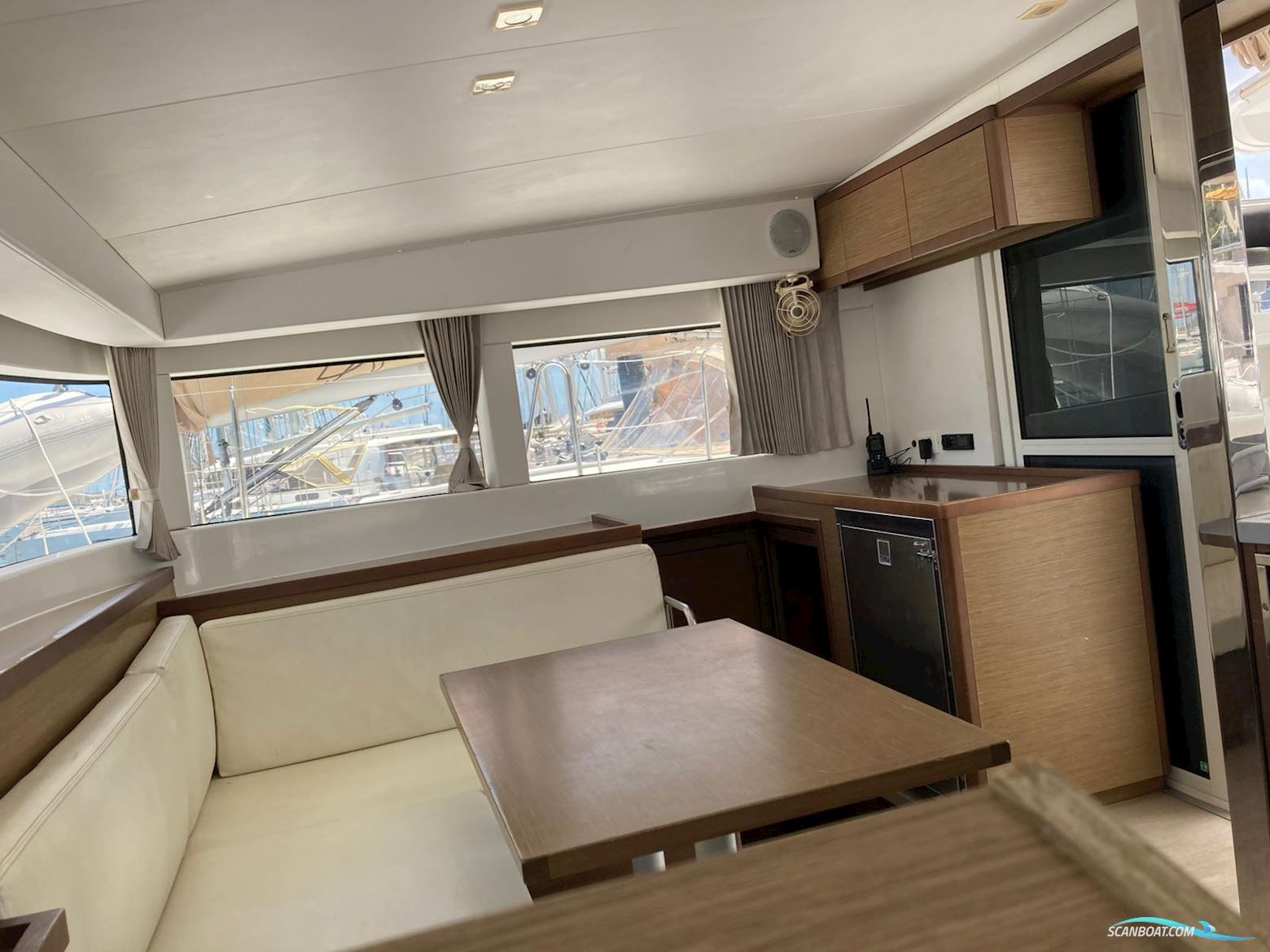 Lagoon 40