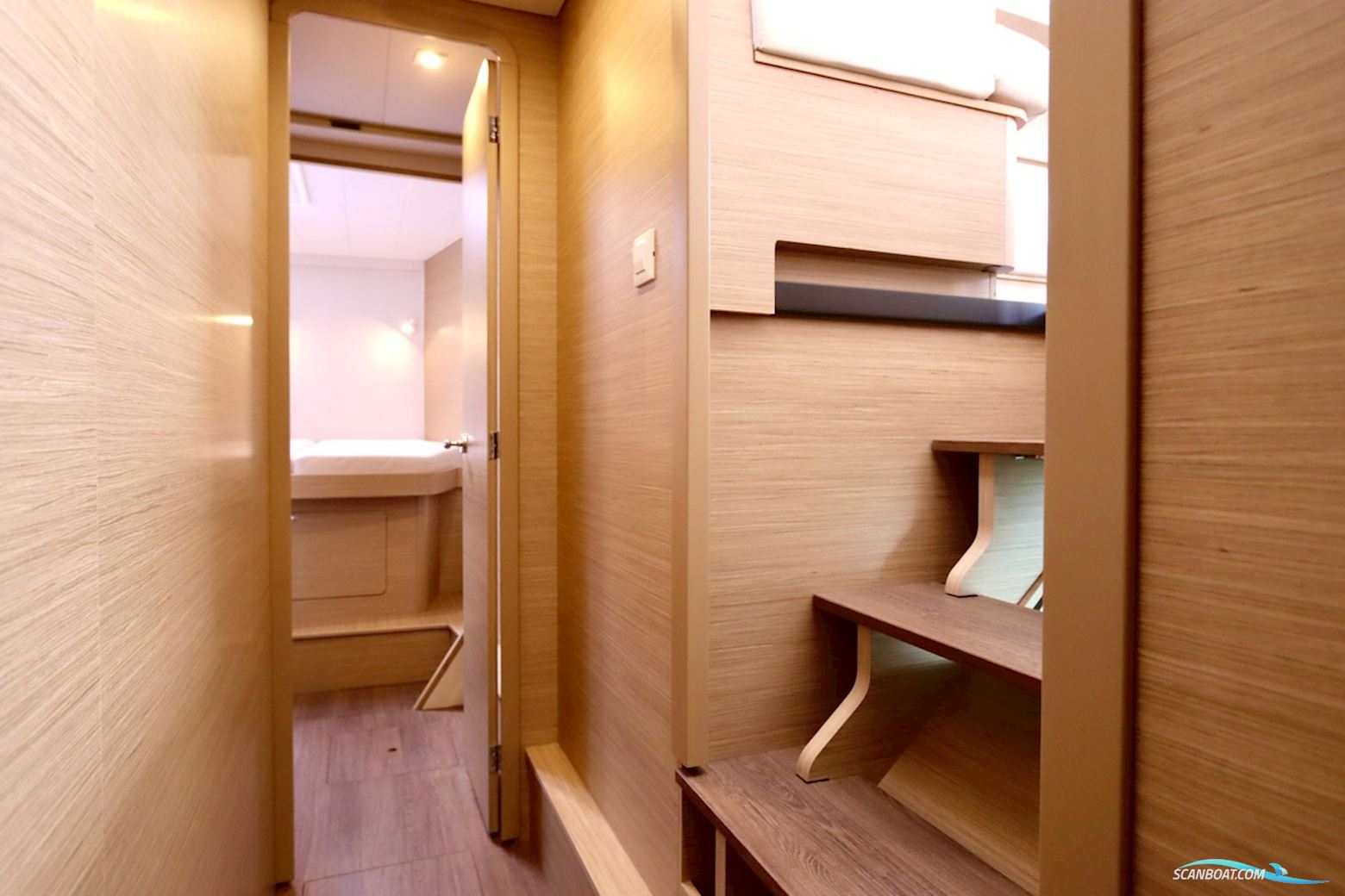 Lagoon 42 Full Specs