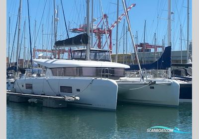 Lagoon 42 Mehrrumpfboot 2018, mit Yanmar 4JH57 motor, Portugal