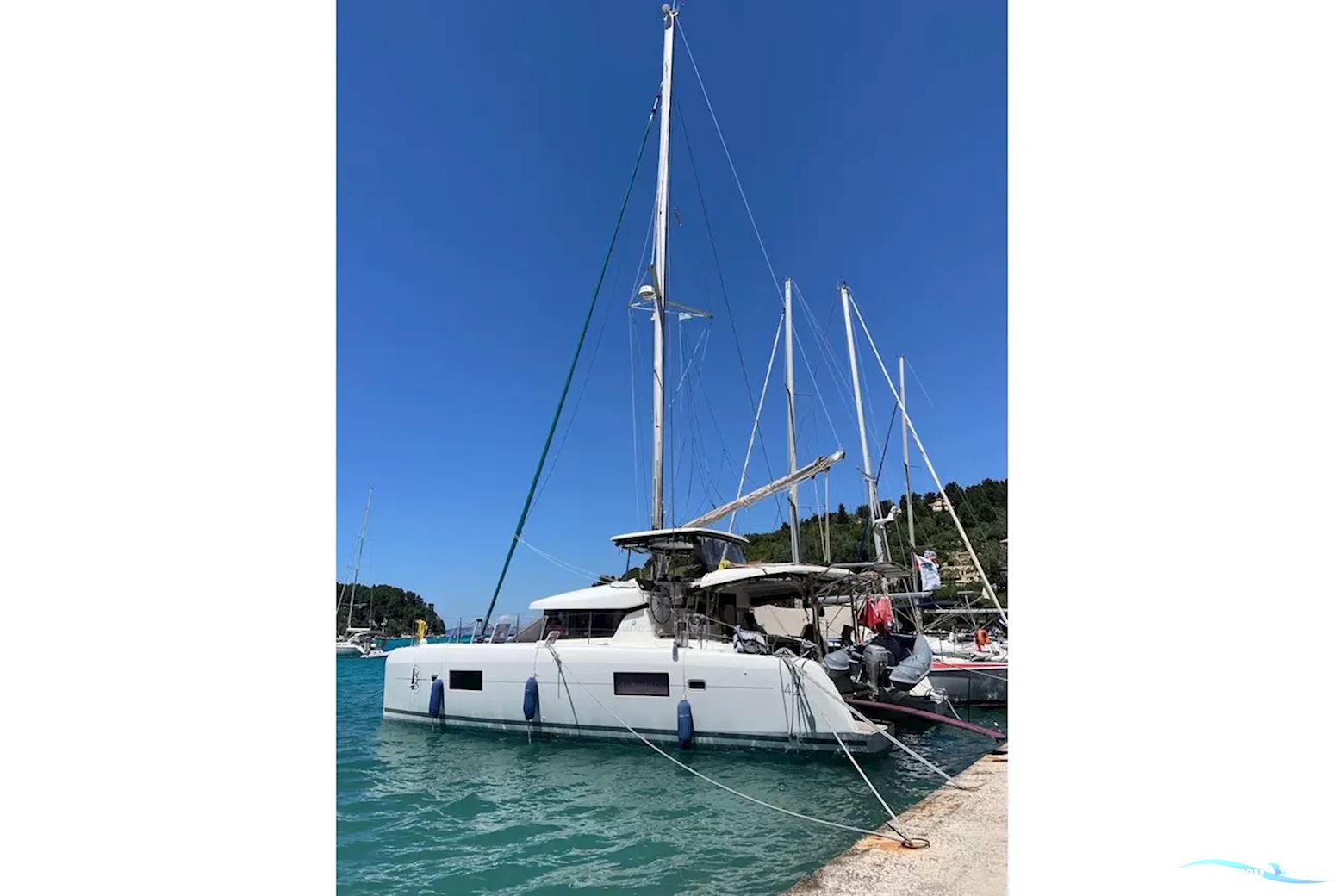 Lagoon 42