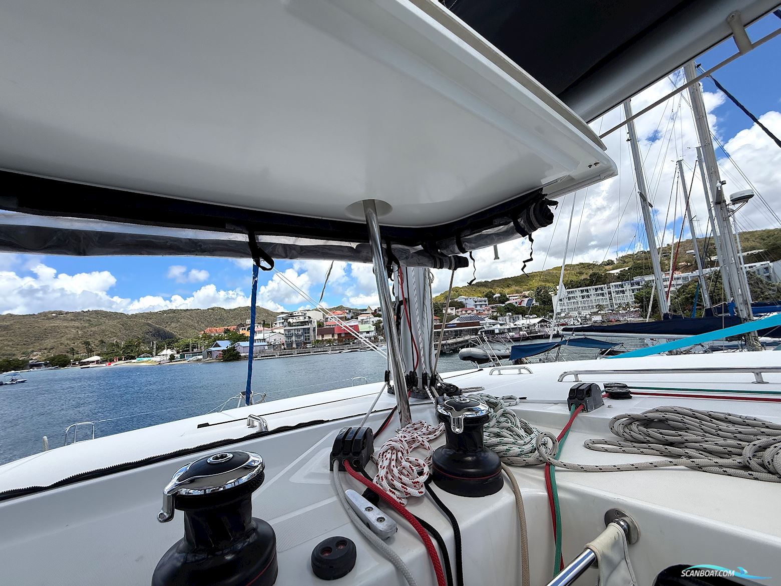 Lagoon 42
