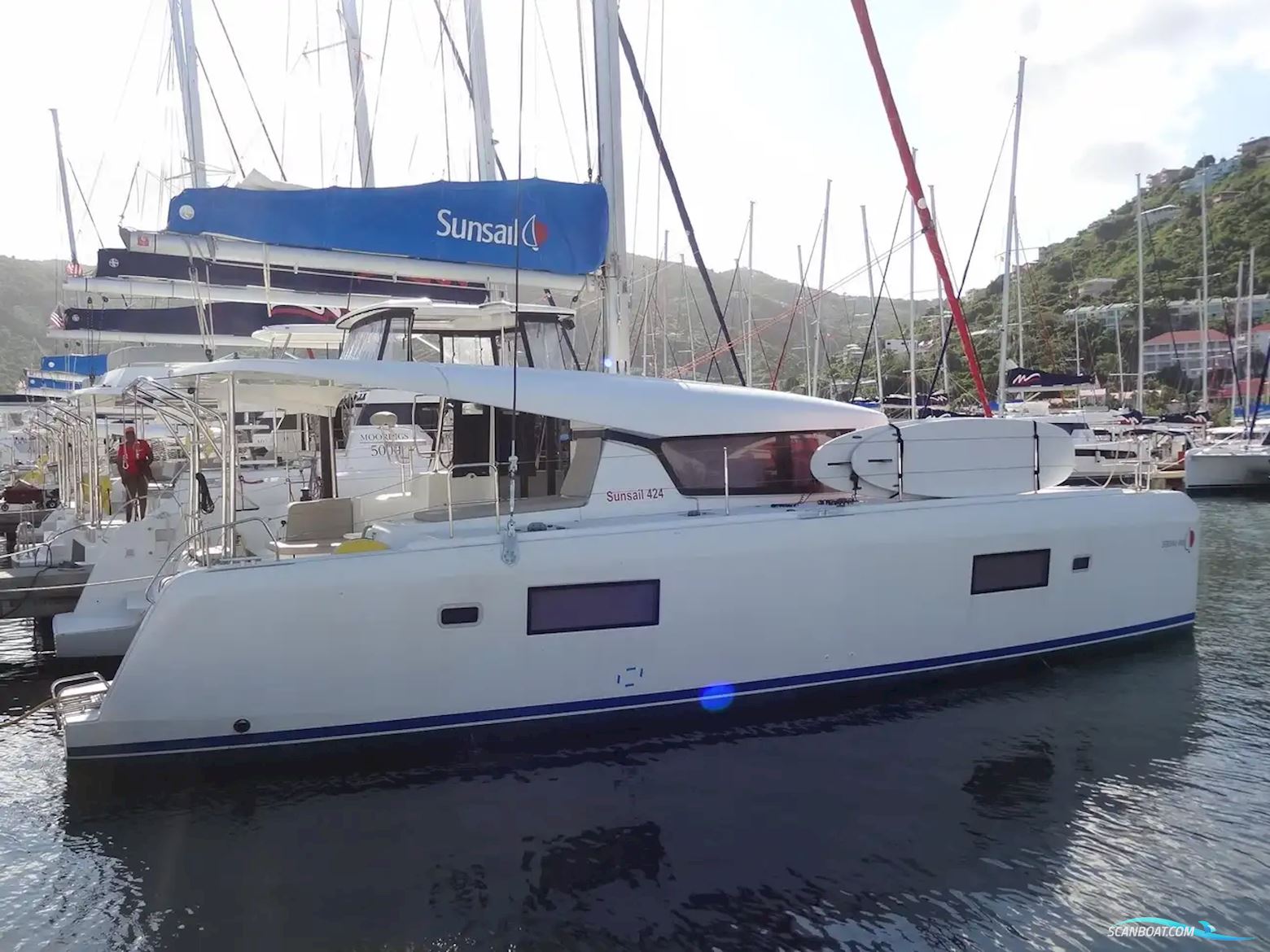 Lagoon 42