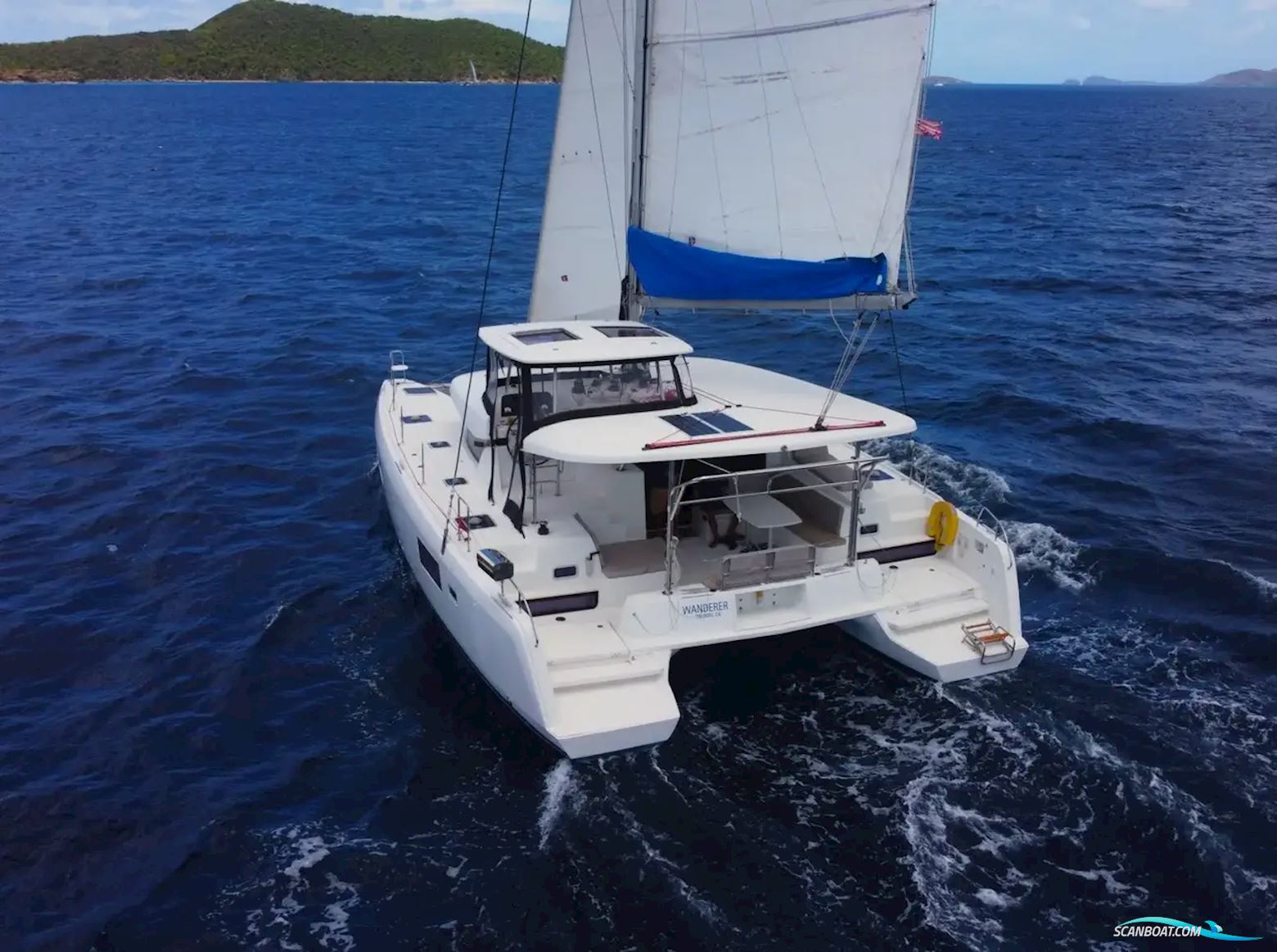 Lagoon 42