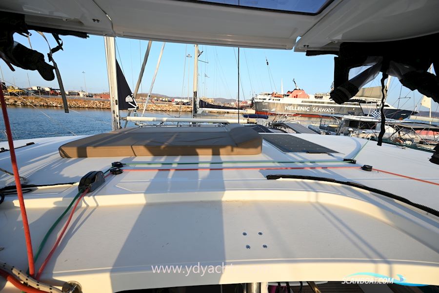 Lagoon 42